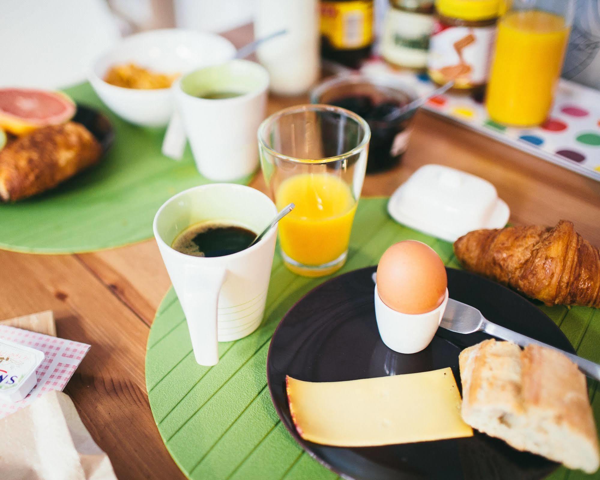Etterbeek B&B Place Jourdan المظهر الخارجي الصورة